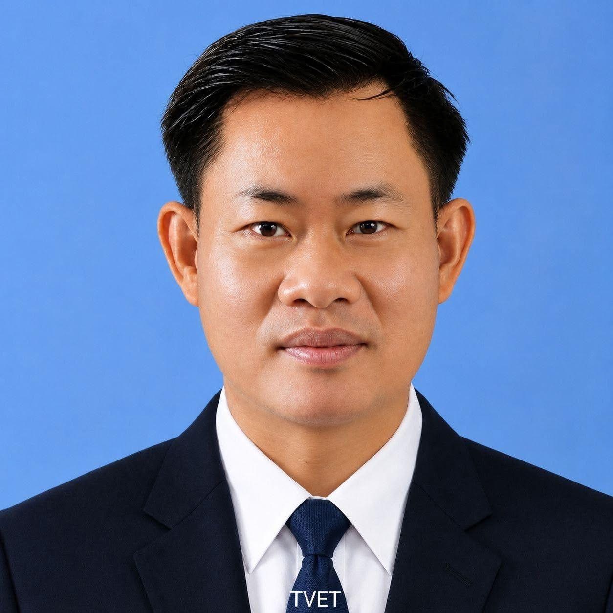 លោកបណ្ឌិត កែម ជាក់នី